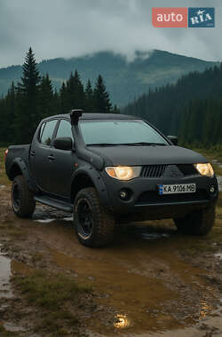 Mitsubishi L 200 2008