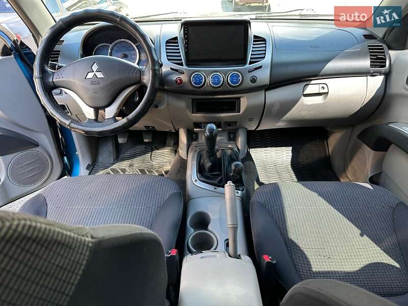 Пикап Mitsubishi L 200 2008 в Ужгороде фото 5 Пикап Mitsubishi L 200 2008 в Ужгороде