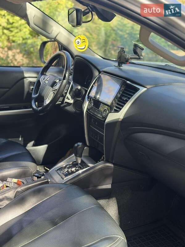 Пикап Mitsubishi L 200 2023 в Полтаве
