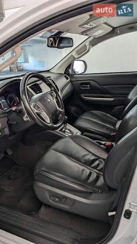 Пикап Mitsubishi L 200 2019 в Киеве