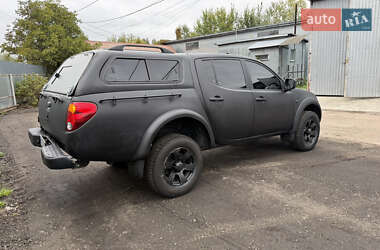 Пикап Mitsubishi L 200 2007 в 