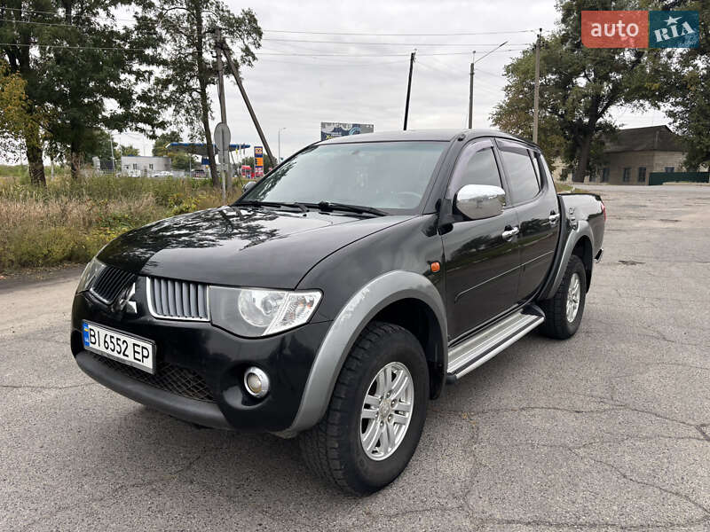 Пикап Mitsubishi L 200 2009 в 