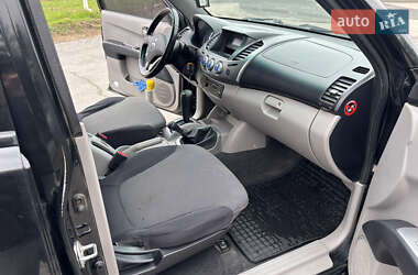Пикап Mitsubishi L 200 2009 в 