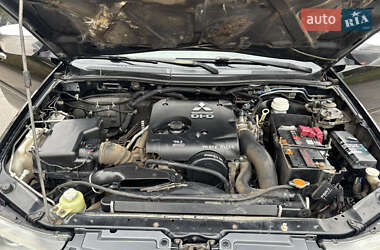 Пикап Mitsubishi L 200 2009 в 
