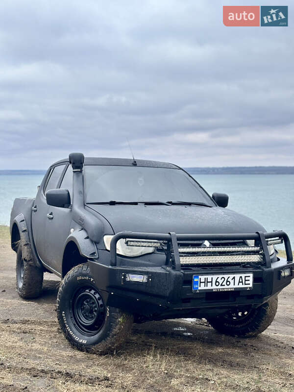 Пикап Mitsubishi L 200 2013 в Одессе фото 2 Пикап Mitsubishi L 200 2013 в Одессе