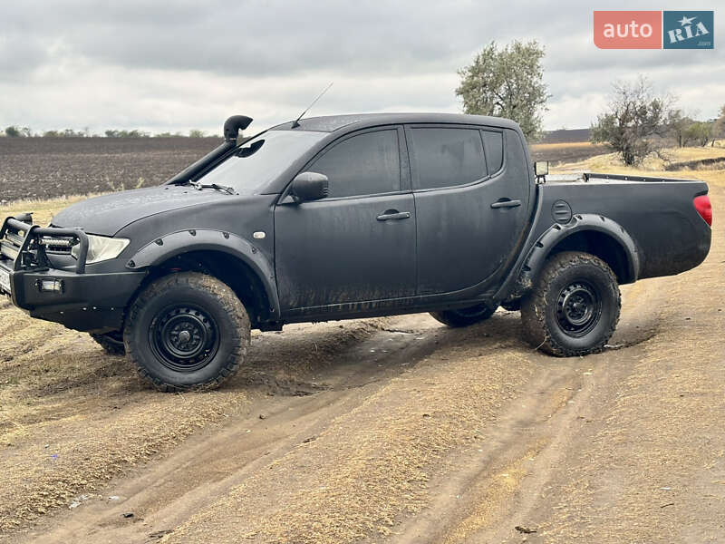 Пикап Mitsubishi L 200 2013 в Одессе фото 8 Пикап Mitsubishi L 200 2013 в Одессе