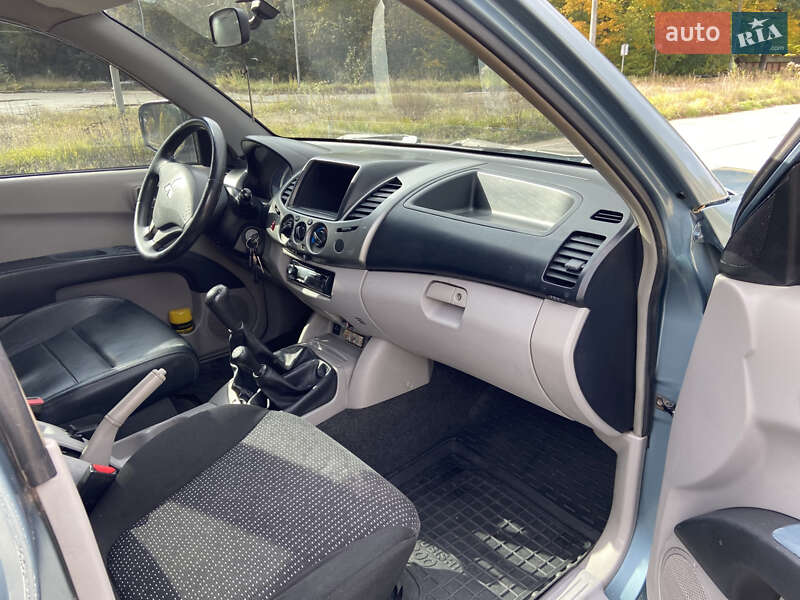 Пикап Mitsubishi L 200 2007 в Житомире
