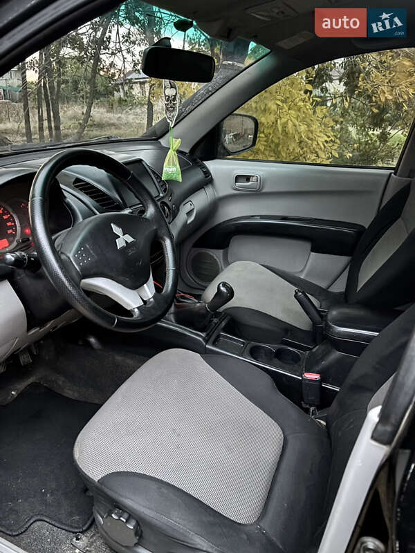 Пикап Mitsubishi L 200 2013 в Одессе фото 11 Пикап Mitsubishi L 200 2013 в Одессе