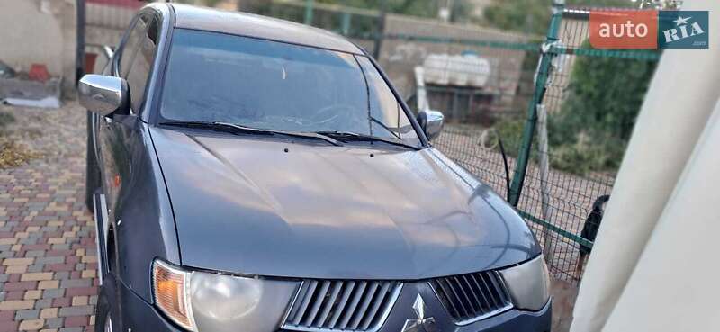 Пикап Mitsubishi L 200 2008 в Одессе фото 5 Пикап Mitsubishi L 200 2008 в Одессе