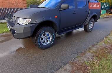 Пикап Mitsubishi L 200 2008 в Сумах