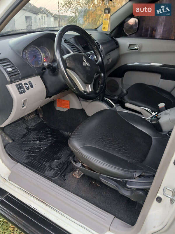 Пикап Mitsubishi L 200 2008 в Краснокутске фото 7 Пикап Mitsubishi L 200 2008 в Краснокутске