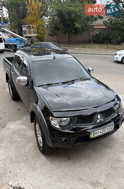 Пікап Mitsubishi L 200 2013 в Одесі Пікап Mitsubishi L 200 2013 в Одесі