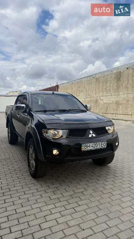 Пикап Mitsubishi L 200 2013 в Одессе