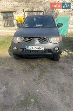Пікап Mitsubishi L 200 2007 в Павлограді Пікап Mitsubishi L 200 2007 в Павлограді