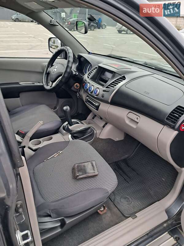 Пикап Mitsubishi L 200 2008 в Киеве
