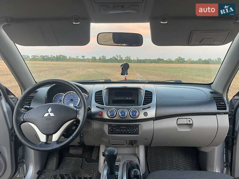 Пикап Mitsubishi L 200 2008 в Глобине фото 17 Пикап Mitsubishi L 200 2008 в Глобине