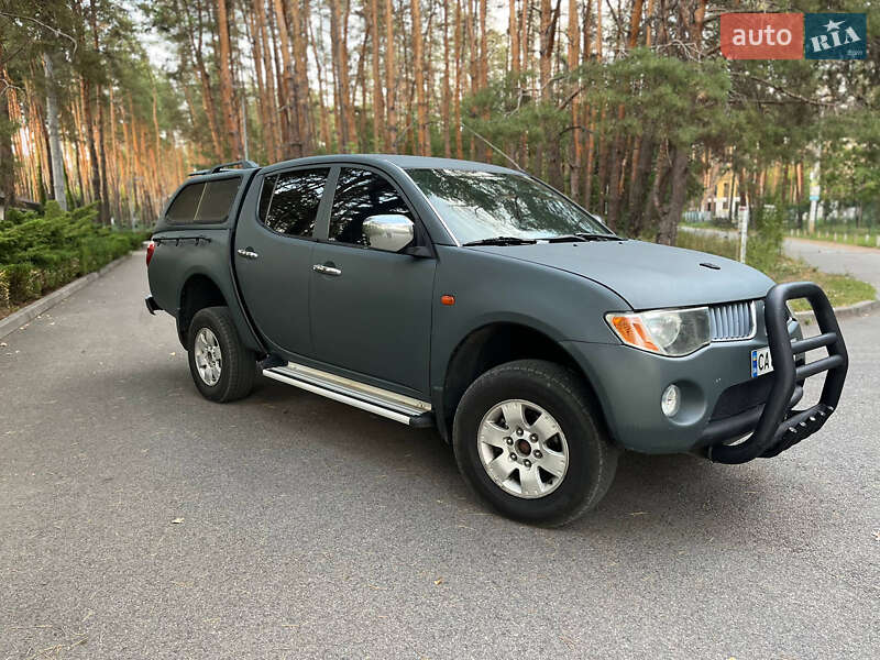 Пикап Mitsubishi L 200 2007 в Новомосковске фото 7 Пикап Mitsubishi L 200 2007 в Новомосковске