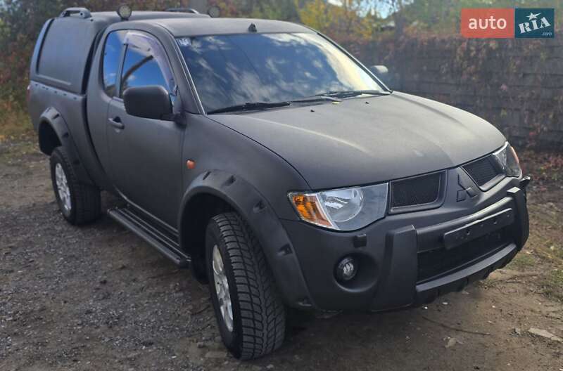 Пикап Mitsubishi L 200 2006 в Краматорске