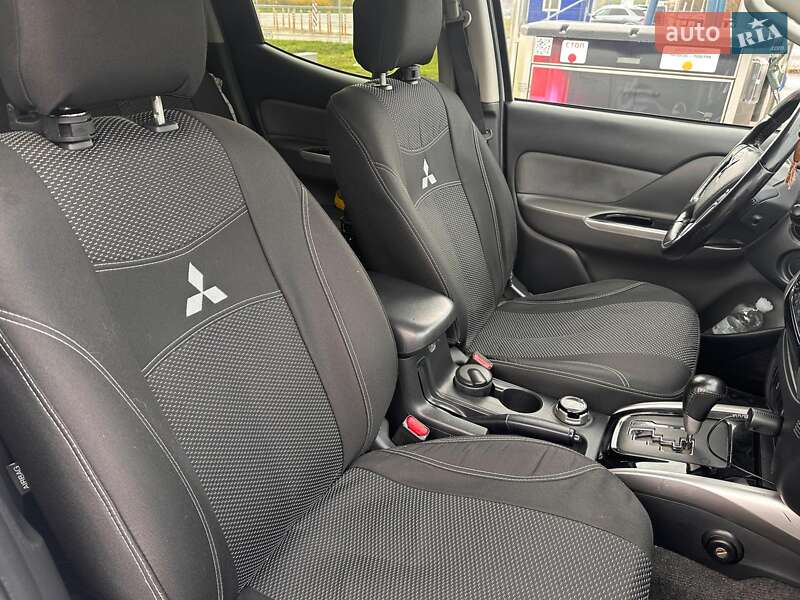 Пикап Mitsubishi L 200 2017 в Борисполе фото 5 Пикап Mitsubishi L 200 2017 в Борисполе