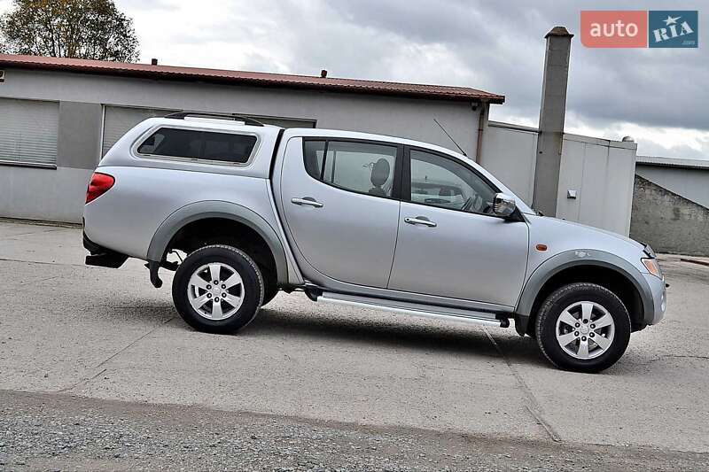 Пикап Mitsubishi L 200 1992 в Харькове фото 4 Пикап Mitsubishi L 200 1992 в Харькове