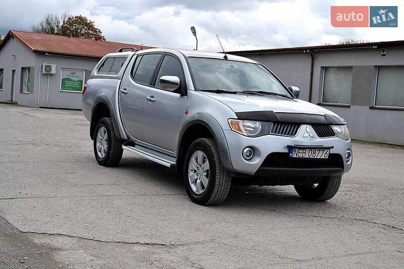 Пикап Mitsubishi L 200 1992 в Харькове фото 7 Пикап Mitsubishi L 200 1992 в Харькове