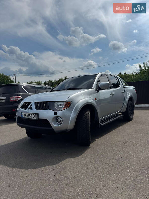 Пікап Mitsubishi L 200 2008 в Києві