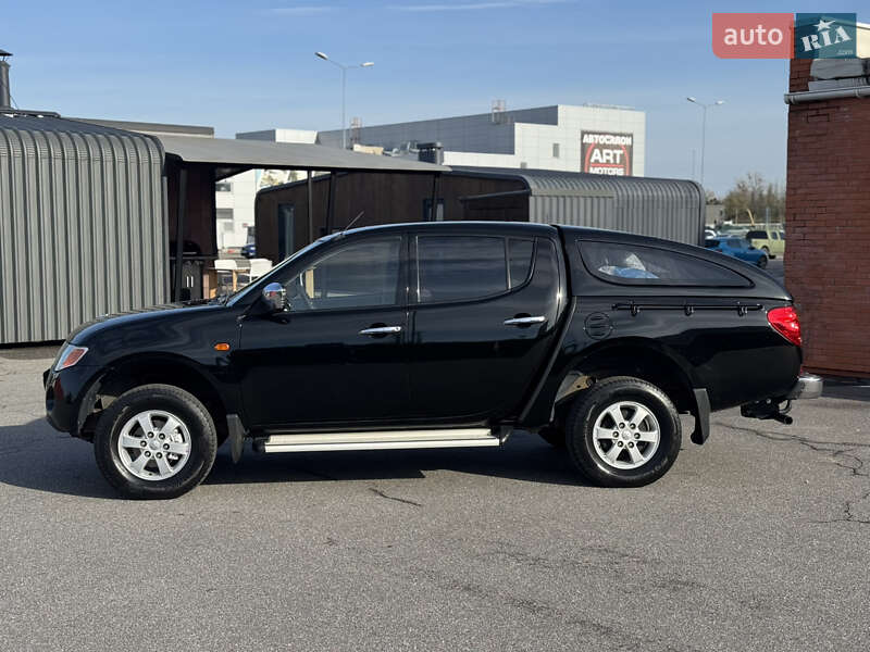 Пикап Mitsubishi L 200 2007 в Киеве