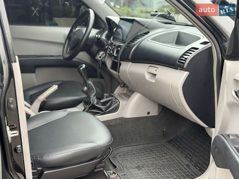Пикап Mitsubishi L 200 2007 в Киеве фото 14 Пикап Mitsubishi L 200 2007 в Киеве