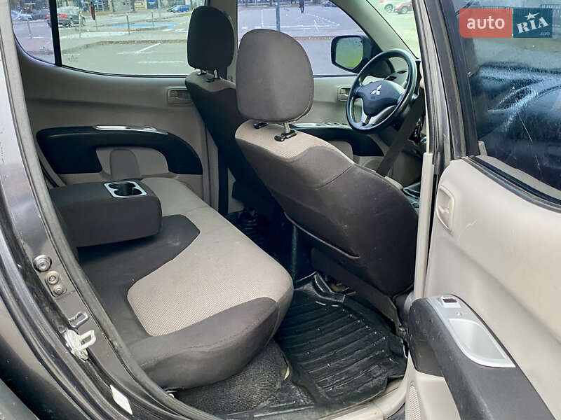 Пикап Mitsubishi L 200 2007 в Киеве фото 11 Пикап Mitsubishi L 200 2007 в Киеве