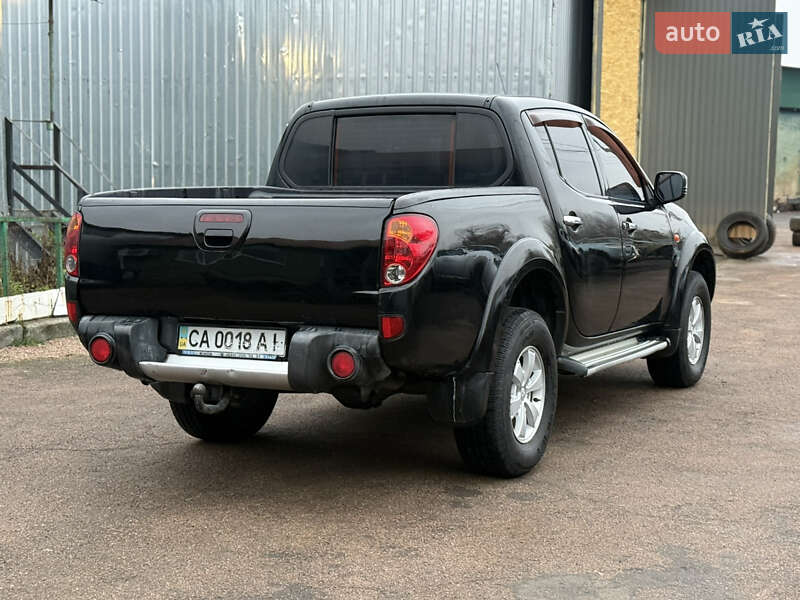 Пікап Mitsubishi L 200 2008 в Житомирі