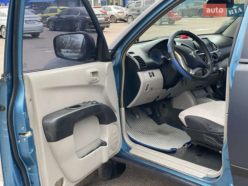 Пікап Mitsubishi L 200 2008 в Житомирі