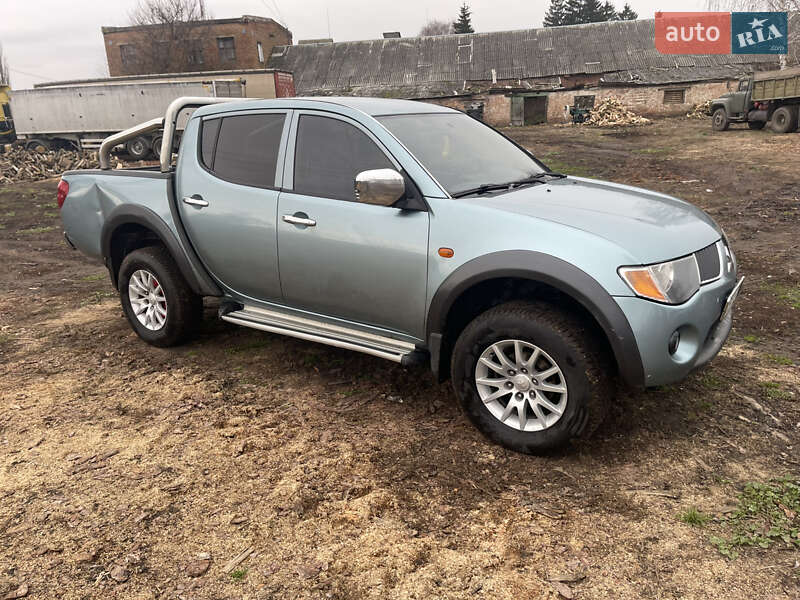 Пікап Mitsubishi L 200 2007 в Ніжині