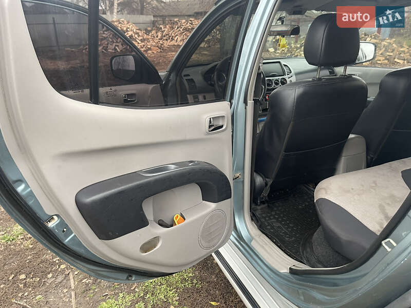 Пікап Mitsubishi L 200 2007 в Ніжині