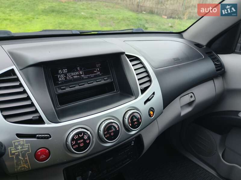 Пикап Mitsubishi L 200 2012 в Одессе фото 9 Пикап Mitsubishi L 200 2012 в Одессе