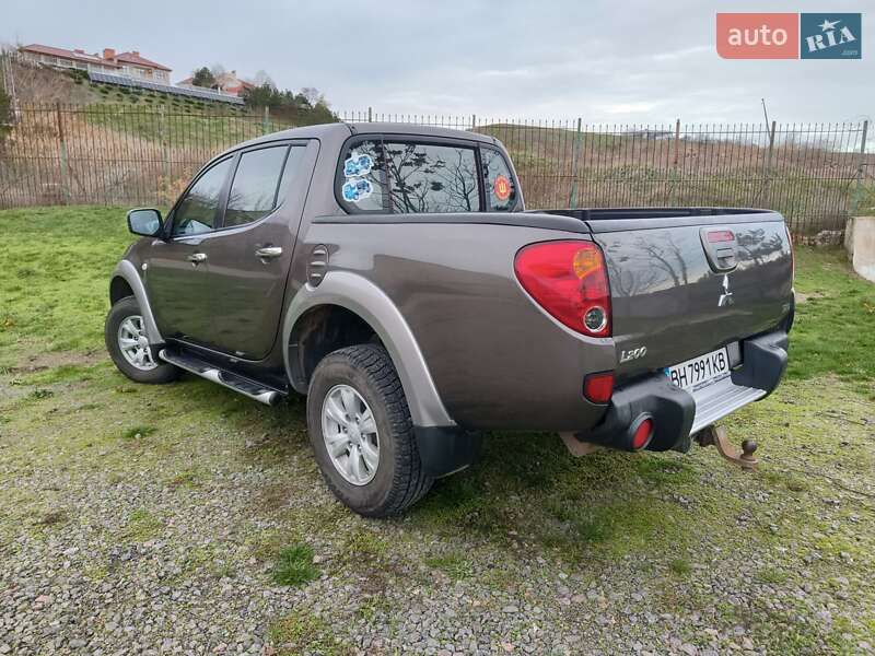 Пикап Mitsubishi L 200 2012 в Одессе фото 13 Пикап Mitsubishi L 200 2012 в Одессе