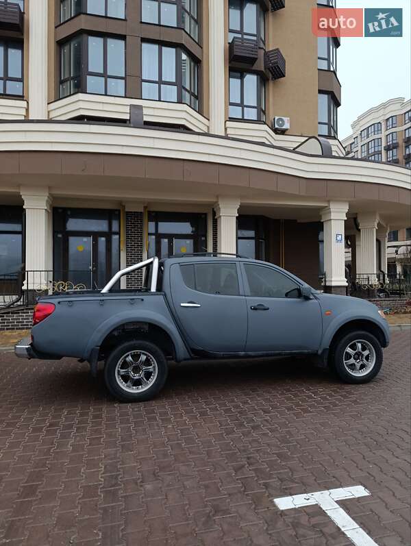 Пікап Mitsubishi L 200 2007 в Києві