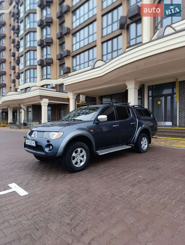 Пікап Mitsubishi L 200 2008 в Києві