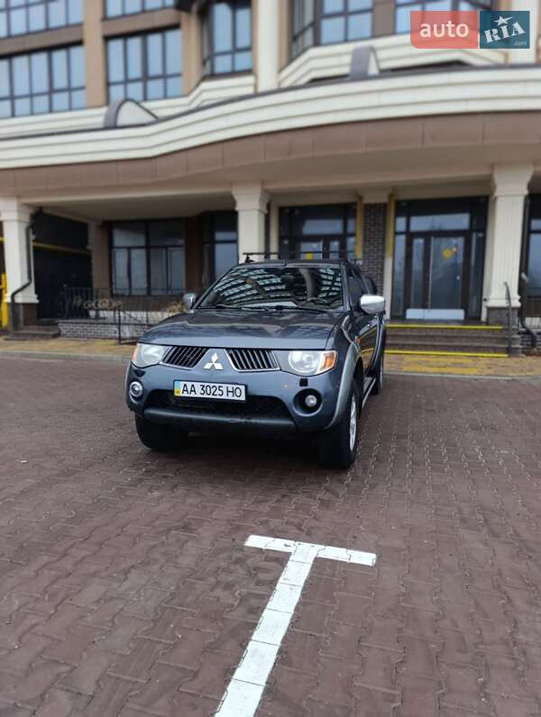 Пікап Mitsubishi L 200 2008 в Києві