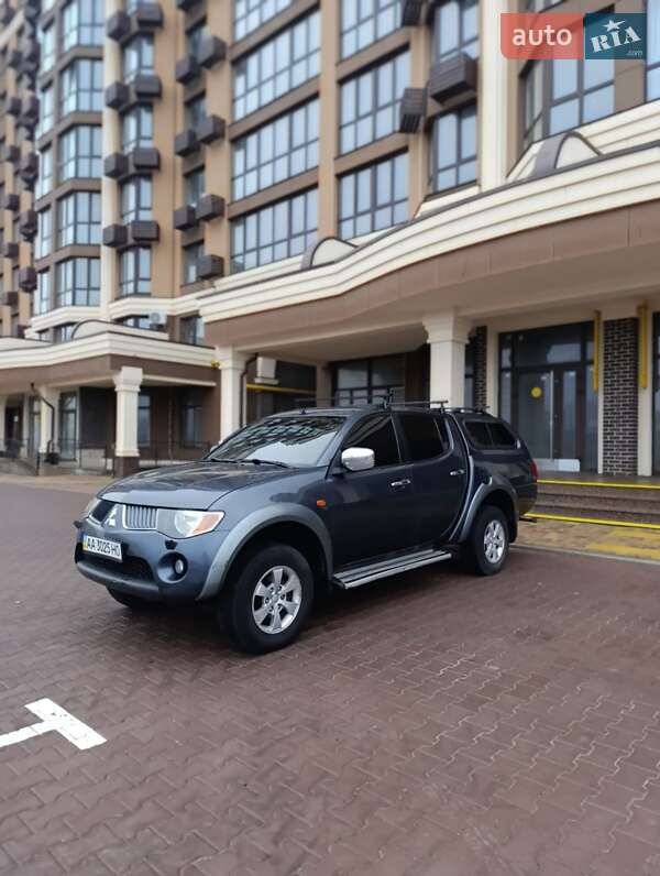 Пікап Mitsubishi L 200 2008 в Києві