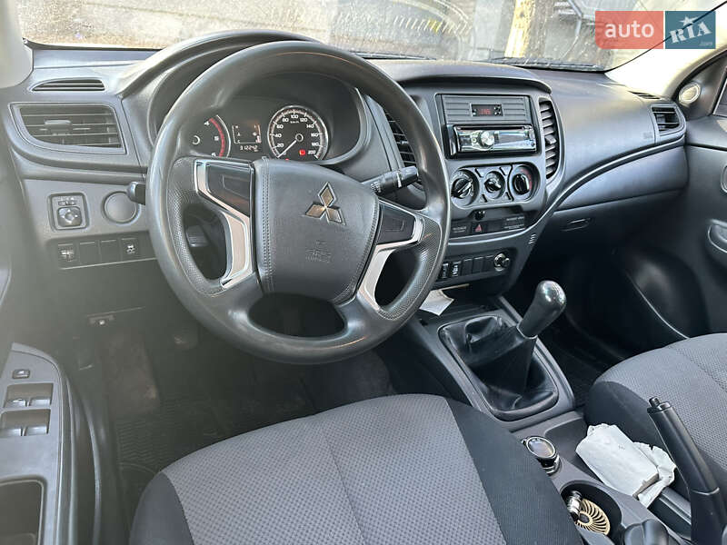 Пикап Mitsubishi L 200 2019 в Киеве