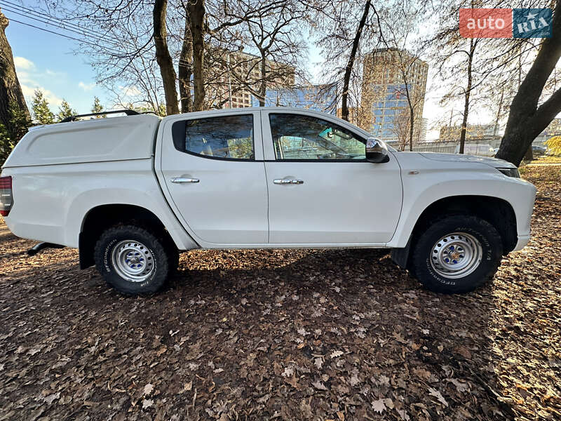 Пикап Mitsubishi L 200 2019 в Киеве