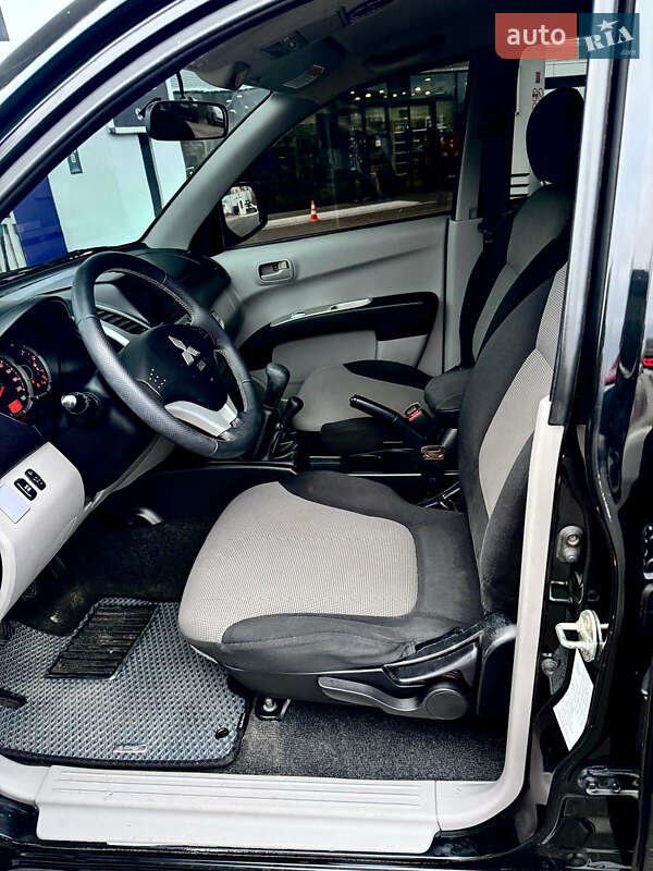 Пікап Mitsubishi L 200 2010 в Харкові фото 7 Пікап Mitsubishi L 200 2010 в Харкові
