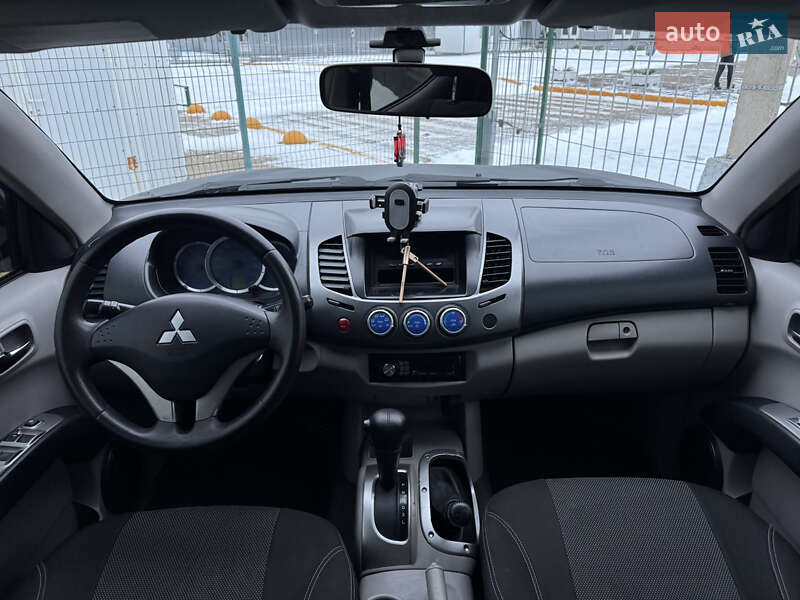 Пикап Mitsubishi L 200 2007 в Киеве