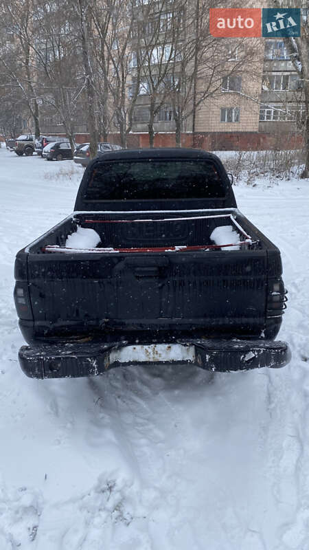 Пікап Mitsubishi L 200 2005 в Слов'янську