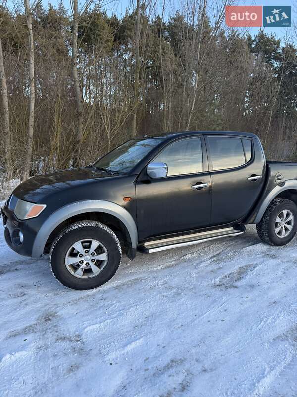 Mitsubishi L 200 2008