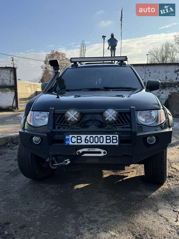 Mitsubishi L 200 2008