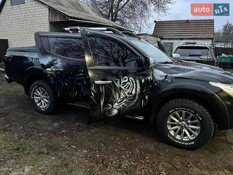 Mitsubishi L 200 2016