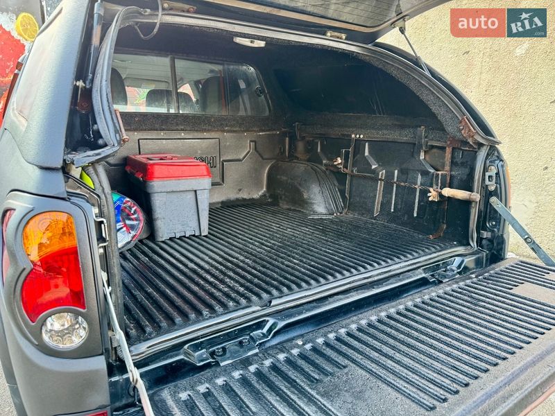 Пикап Mitsubishi L 200 2011 в Одессе