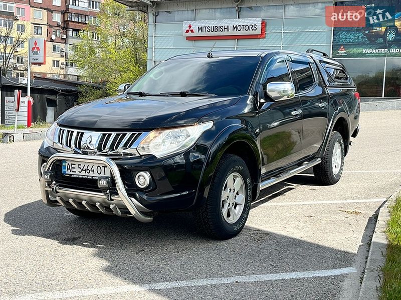 Mitsubishi L 200 2016