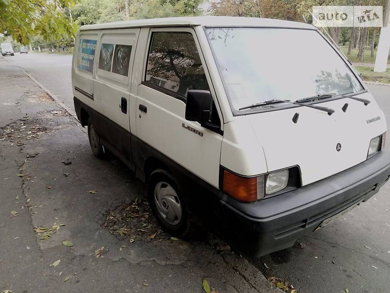  Mitsubishi L 300 1990 в Одессе